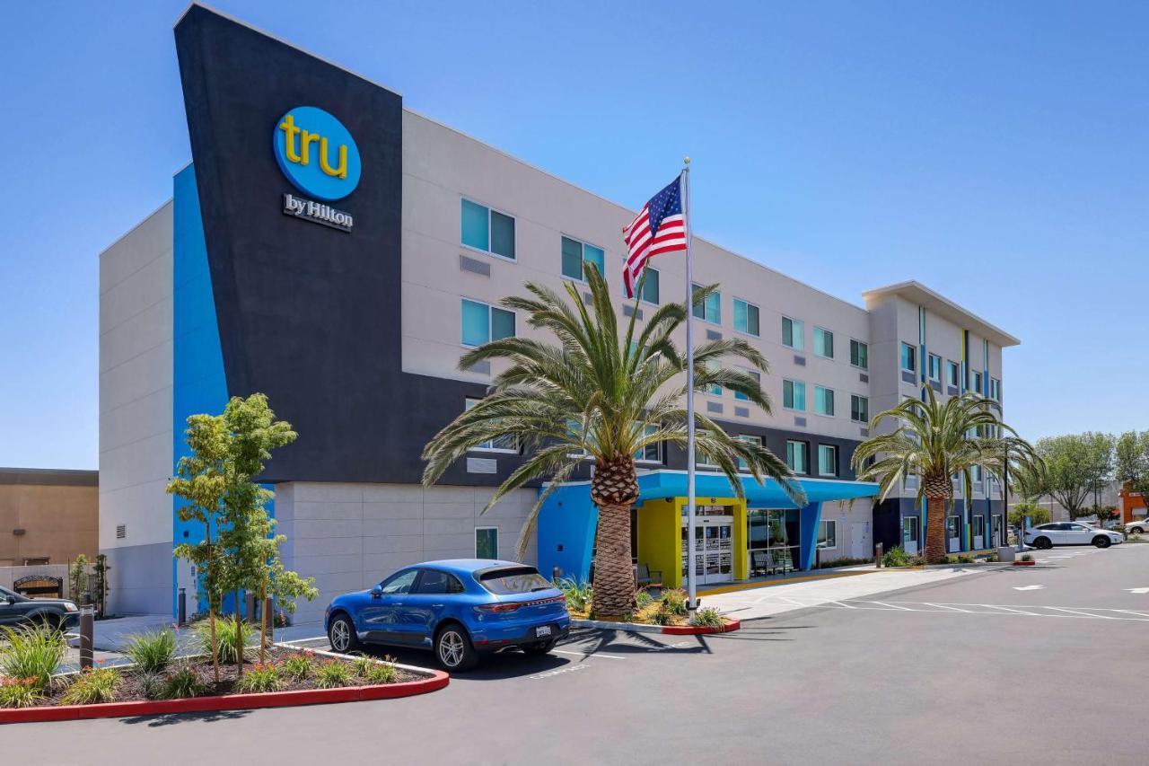 Tru By Hilton Lathrop Hotel Kültér fotó